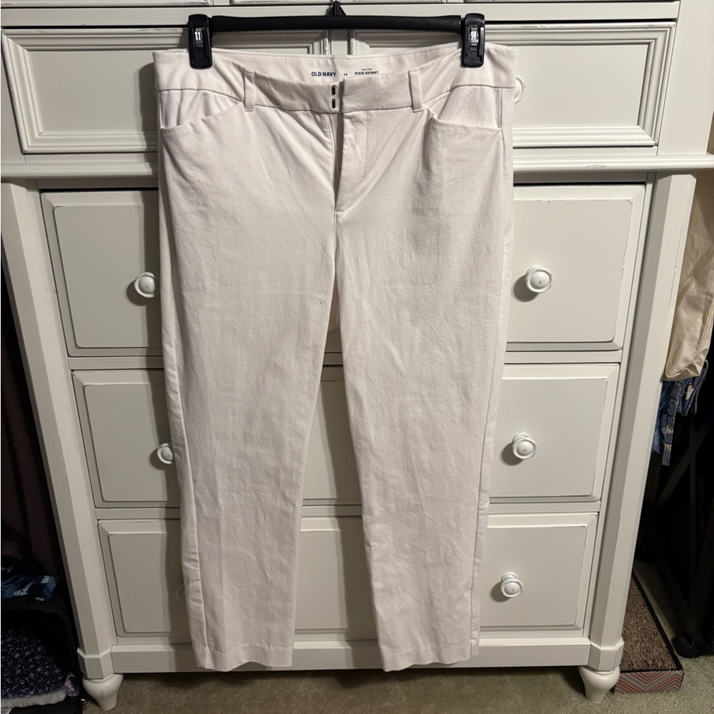 Old Navy White High-Rise Pixie Pants